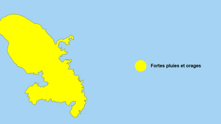 Vigilance Jaune : Quand la Météo Devient un Prétexte pour l&rsquo;Inaction Politique