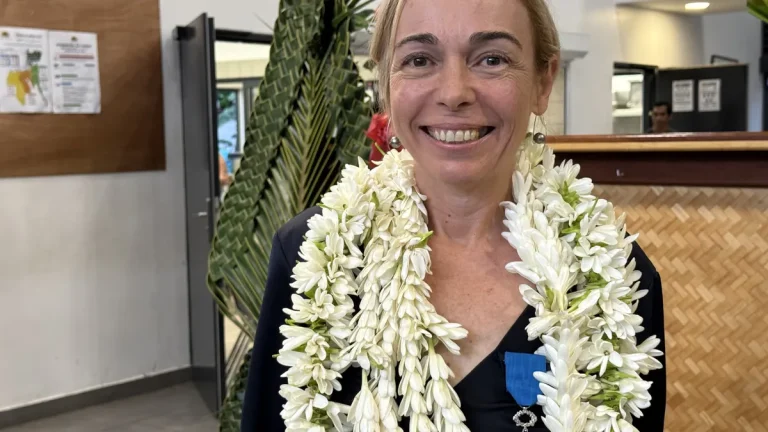 Hina Grépin : Chevalier de l&rsquo;Ordre National du Mérite, mais à quel prix ?