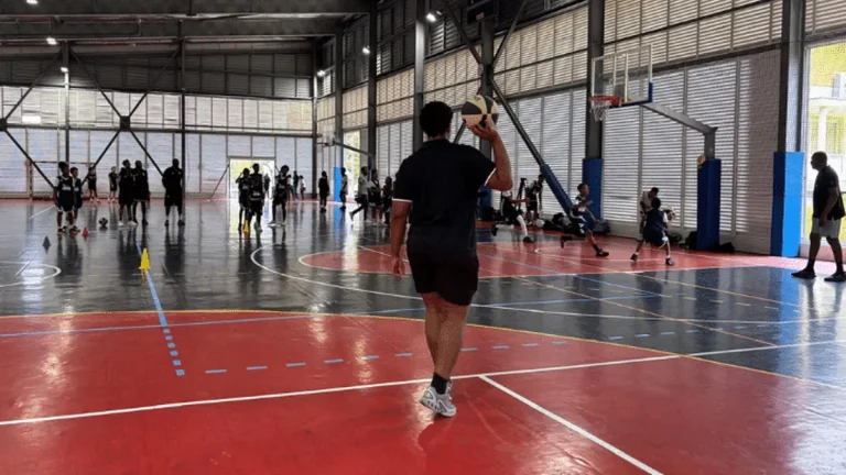 Tony Parker et l’Illusion de l’Égalité : Quand le Basket Devient un Produit de Luxe