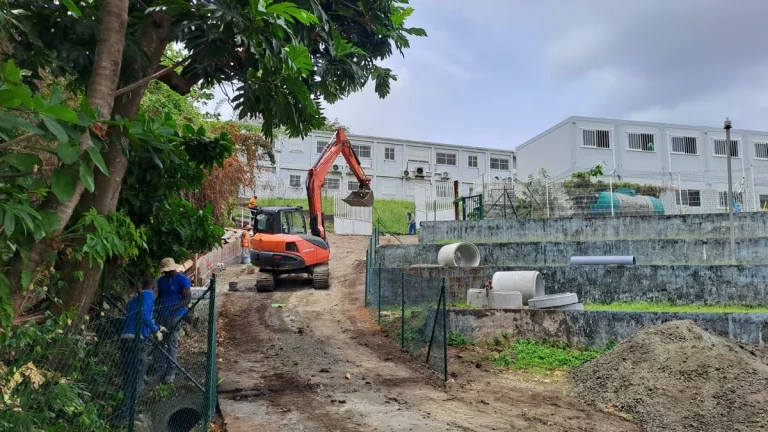 École Robert 3 : Une Réponse Urgente Face à la Crise des Sargasses