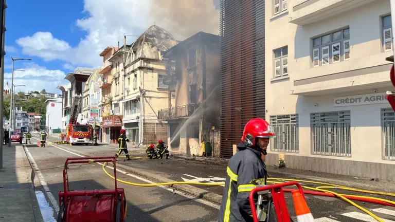 Incendie tragique à Fort-de-France : un drame en plein cœur de la ville