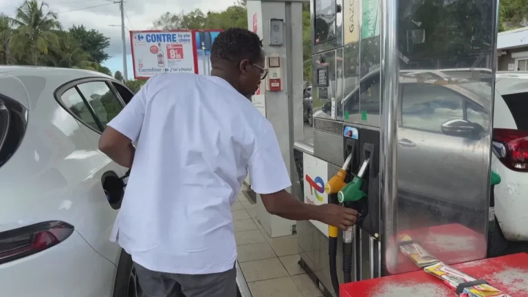 Carburants en hausse : les infirmiers libéraux pointent un oubli crucial des aides étatiques