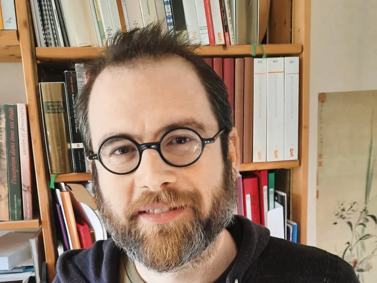 L&rsquo;Illusion de la Défiscalisation : Quand l&rsquo;État Joue au Magicien