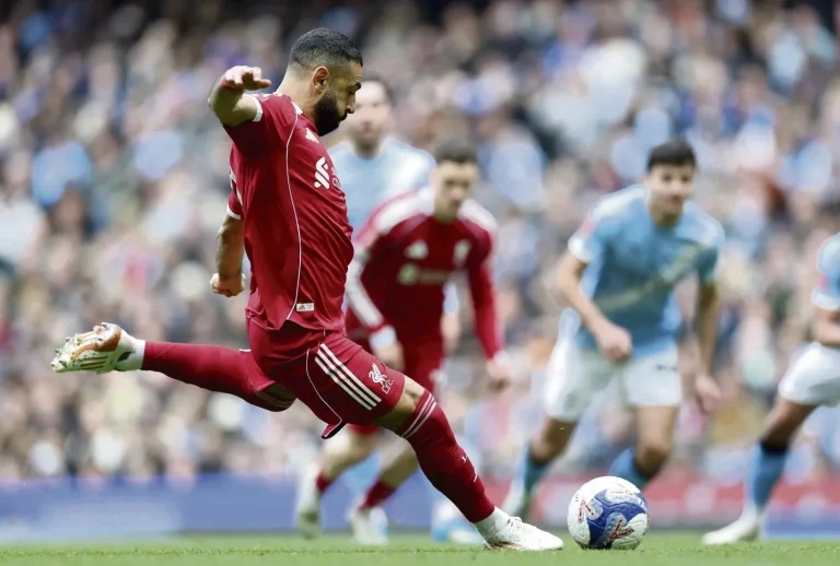 « Mohamed Salah : Quand le Pharaon d'Anfield s'effondre sous le poids des absurdités conservatrices »