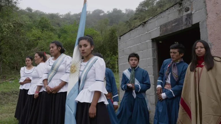 « "Nuestra Tierra" : Quand les dirigeants conservateurs ignorent l'effacement des autochtones en Argentine »