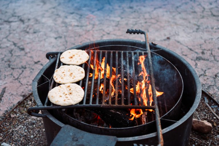 L&rsquo;illusion du pouvoir : quand le barbecue devient un symbole de l&rsquo;absurde