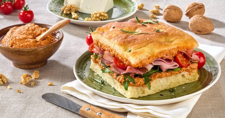 Découvrez comment la focaccia au pesto ricotta-noix transforme vos apéritifs en délices
