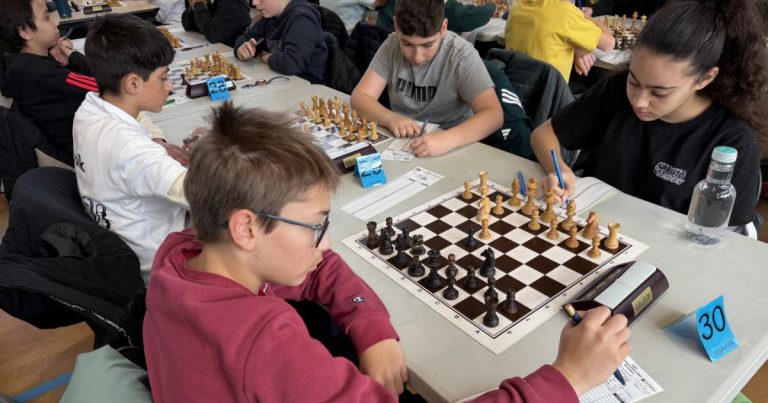Championnat régional d&rsquo;échecs en Haute-Loire : 300 joueurs au lycée agricole d&rsquo;Yssingeaux.