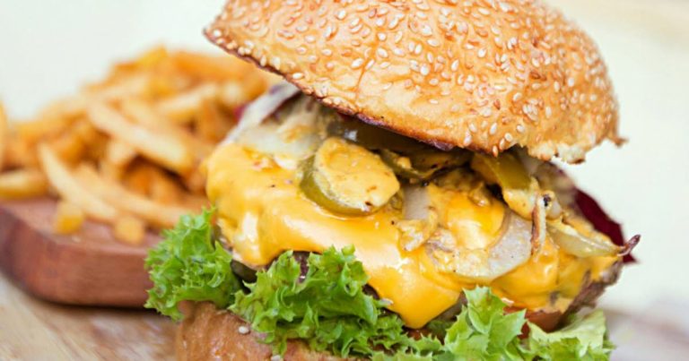 Des tranchettes de fromage contaminées : les villes RN au cœur d'une absurdité alimentaire !