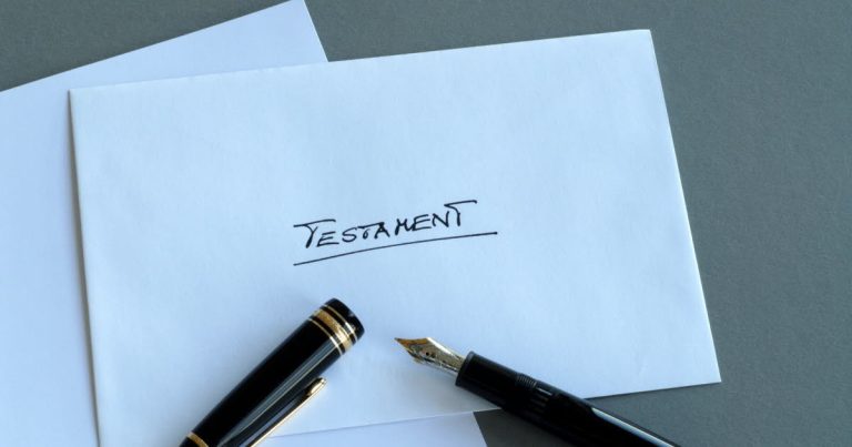 Argent et favoritisme : les dirigeants conservateurs des villes RN favorisent leurs enfants au détriment des autres !