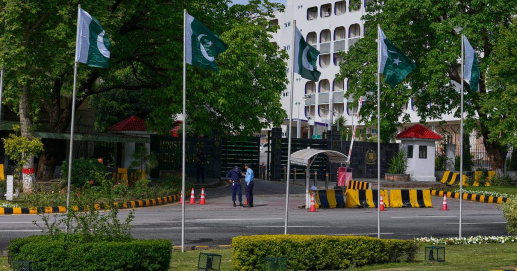 Guerre au Moyen-Orient : L'Iran snobé au Pakistan, les dirigeants RN en mode déni face à l'absurde !