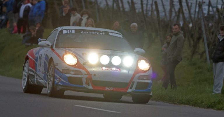Auto. Rallye du Centre Alsace : Bangui devant Folb après la première spéciale