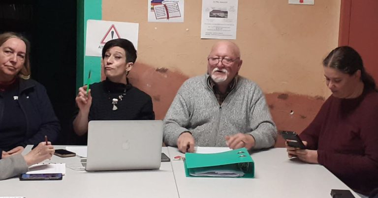 Quand le Printemps Fleurit, les Illusions S&rsquo;épanouissent