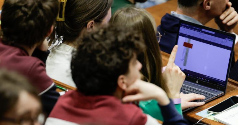 Bourses d&rsquo;excellence : un pansement sur une plaie béante