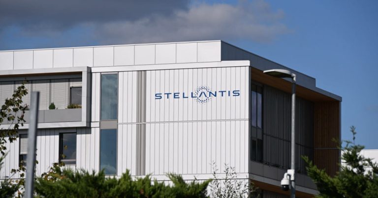 Poissy : La fin d&rsquo;une ère, ou le début d&rsquo;un simulacre ?