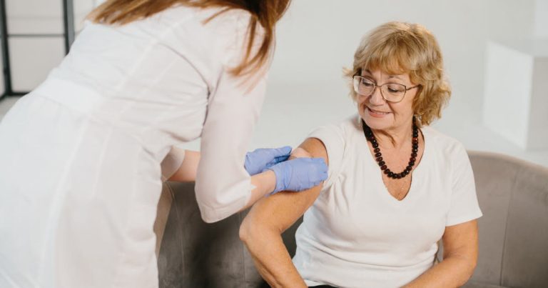 Efficacité Modérée du Vaccin contre la Grippe : Un Bilan Contrasté