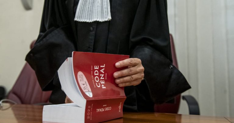 Accident mortel à Coubon : une conductrice condamnée à des peines de prison.