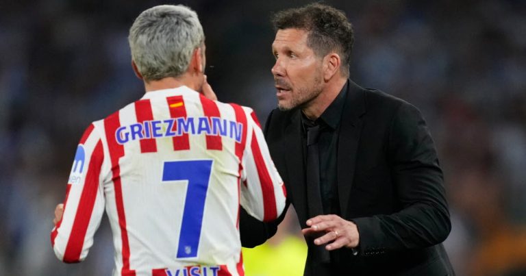 Diego Simeone conduit l&rsquo;Atlético Madrid en demi-finale grâce à un jeu offensif.