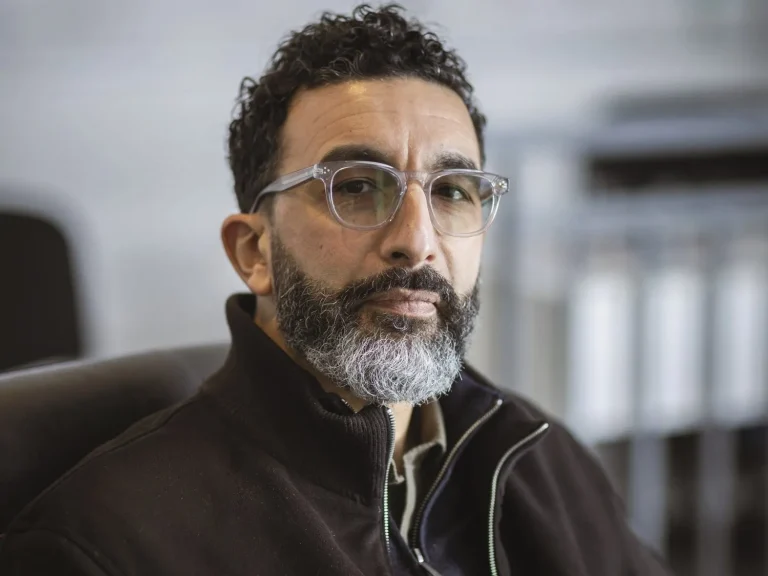 « Quand les élus des villes RN se laissent séduire par l'absurde : Marwan Mohammed dénonce l'hypocrisie »