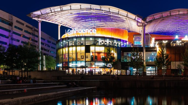 Transformation du Centre Commercial Confluence : Nouvelles Offres et Ouvertures Exceptionnelles