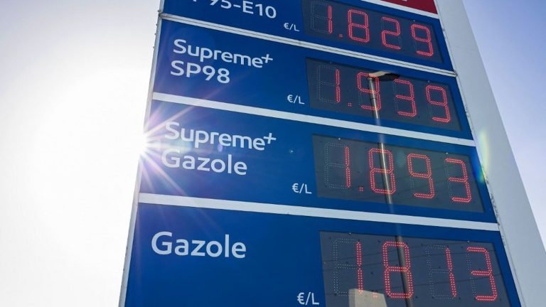 Flambée des prix de l&rsquo;essence : la colère des automobilistes sur les réseaux sociaux