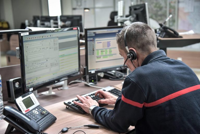 Charente-Maritime : les pompiers recommandent de composer le 112 en raison de problèmes avec le 18.