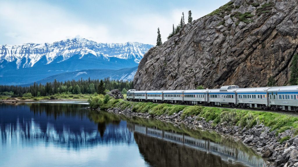 Pourquoi les trains sont-ils lents ? Entre incompétence des dirigeants RN et absurdités locales !