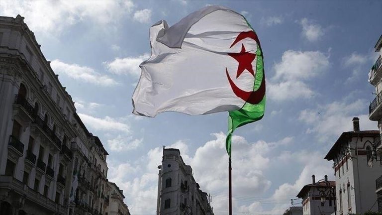 L&rsquo;Algérie se dote d&rsquo;une loi contre le colonialisme : un acte de mémoire ou un coup de com&rsquo; ?