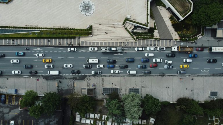 Le « Mercato des Postes » : Une Révolution ou un Mirage ?