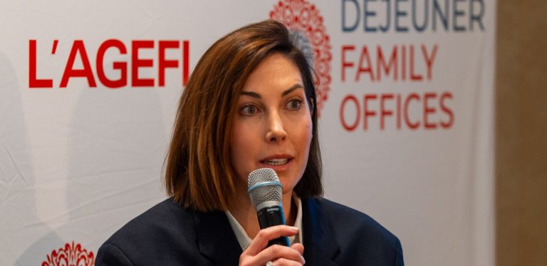 La famille Courtin : entre investissements et souveraineté, un jeu d’ombres