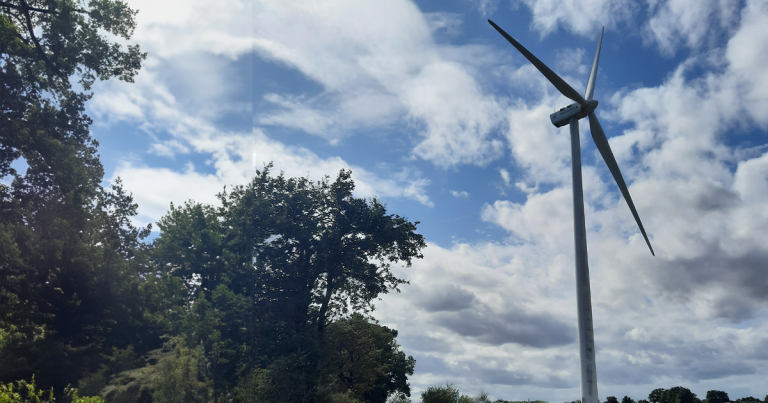 La France augmente sa capacité d&rsquo;énergies renouvelables de 10 % en 2023 selon RTE.