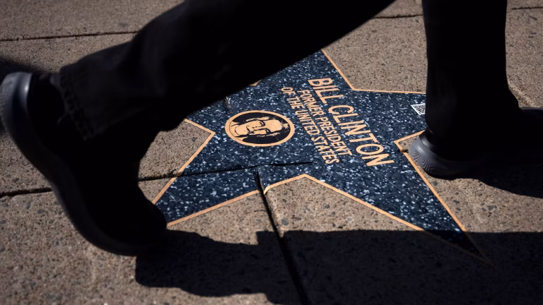 Un parcours de honte lié à l&rsquo;affaire Epstein émerge dans un parc de Washington.
