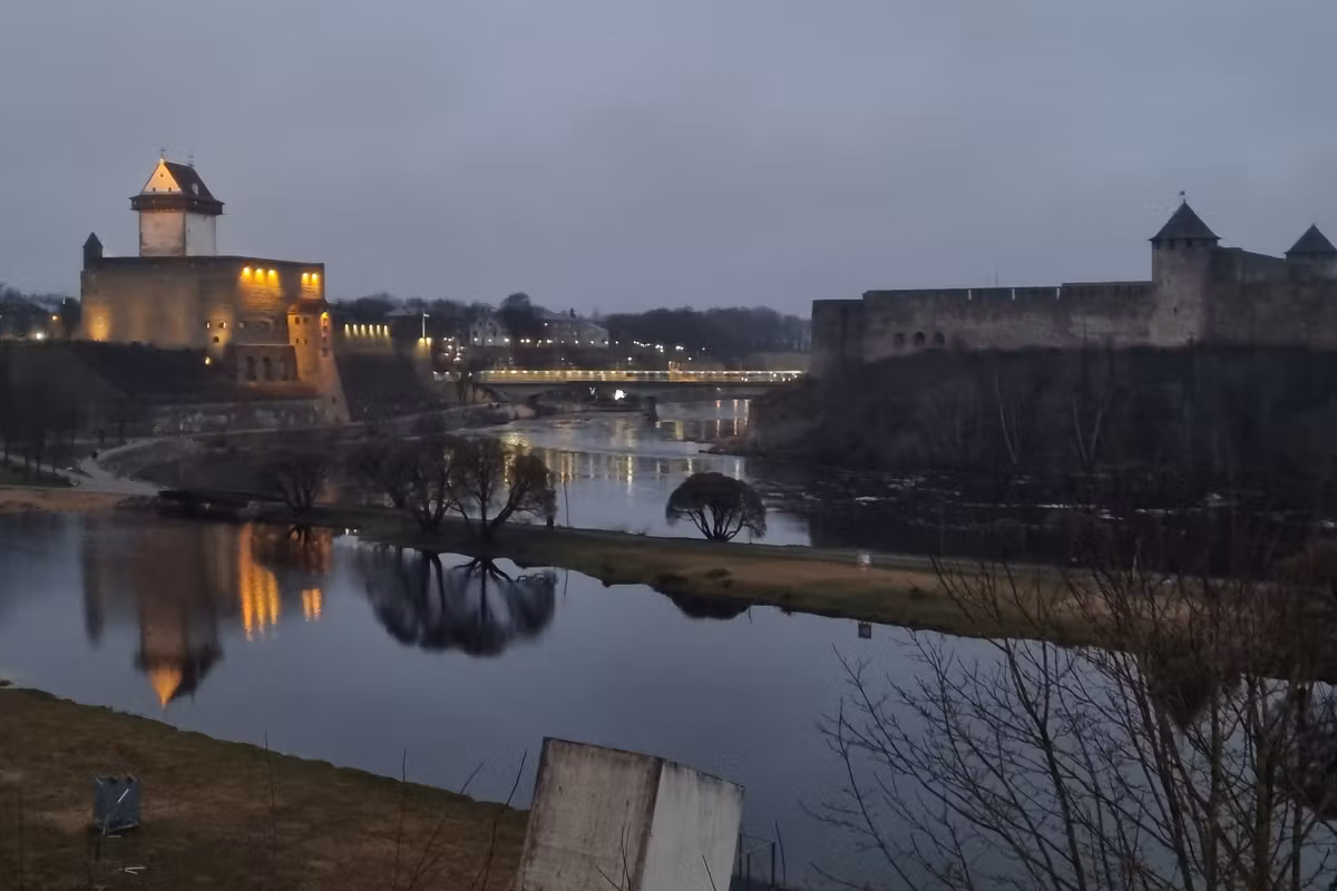 La vie à Narva, en Estonie : tensions croissantes à la frontière russe.