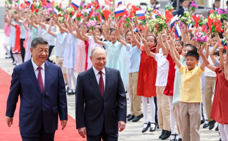 La Chine renforce son influence mondiale face aux tensions géopolitiques actuelles.