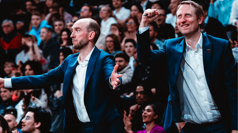 Joyeux anniversaire à Anders et Eiko, figures clés de ParisBasketball en 2023.