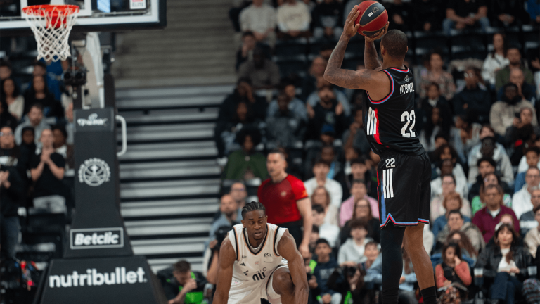 ParisBasketball remporte le championnat et retrouve son titre de champion de France.