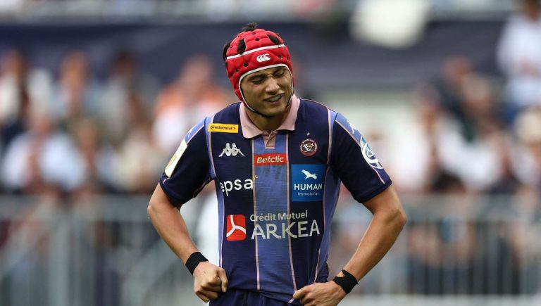 Union Bordeaux-Bègles affronte l&rsquo;Aviron Bayonnais pour éviter la relégation en Top 14.