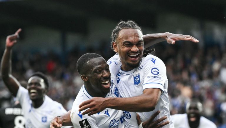 AJA-SCO : l&rsquo;espoir d&rsquo;un maintien en Ligue 2 sans barrages se renforce.