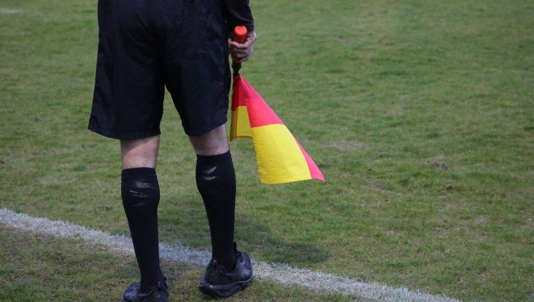 Damien Bouchaillou appelle à une meilleure préparation des arbitres dans le football