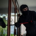 Cambriolages en hausse : conseils pour sécuriser son domicile avant les vacances