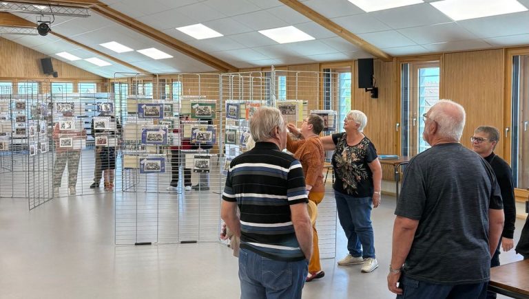 Exposition de 160 photos de classe à Chèvremont, certaines datant de 90 ans