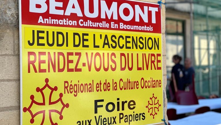 Beaumont du Périgord accueille la fête du livre régional et de la culture occitane.