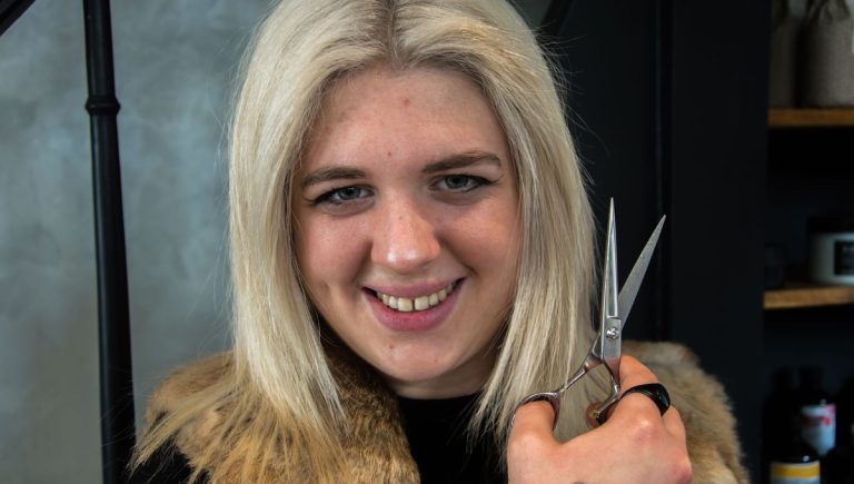Louise Vimont : La relève d&rsquo;une tradition familiale de coiffure