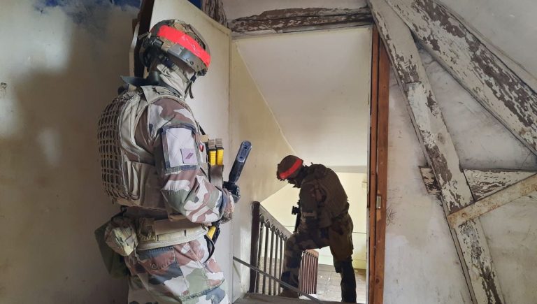 Souterraine : le maire et deux adjoints pris en otage lors d&rsquo;un exercice militaire.