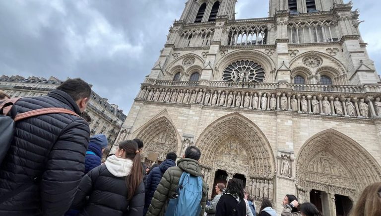 Vitraux de Notre-Dame de Paris : le scandale pourrait retarder les travaux de restauration.
