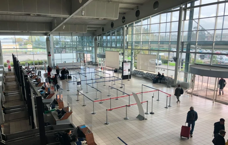 Air Inter Région : une compagnie française se concentre sur les vols régionaux courts avec moins de 10 passagers.