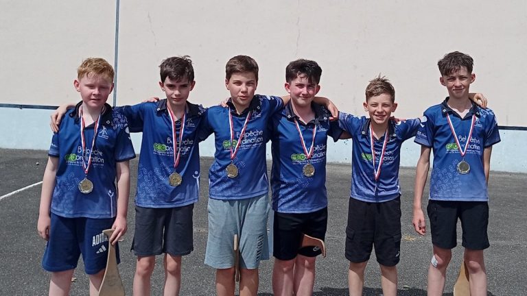 Championnat départemental de pelote basque : le SU Agen remporte deux titres pour ses jeunes joueurs.