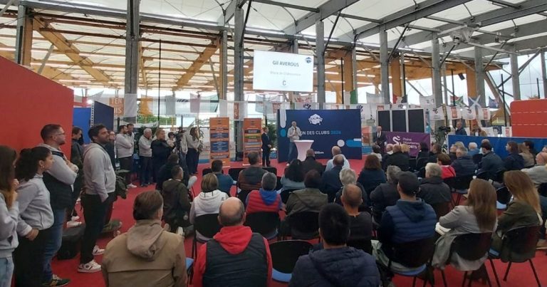 Le président de la Fédération française de tennis rencontre les clubs de Châteauroux
