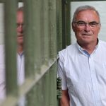 Bernard Hinault avertit Paul Seixas : le Tour de France exige un engagement total.