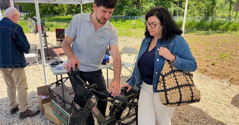 Barentin met en place un service de location de vélos longue durée pour ses habitants.